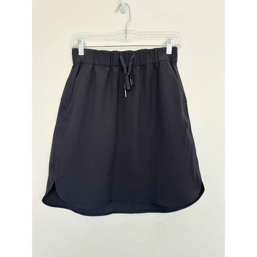 Lululemon On The Fly Skirt Woven Black Elastic Waist Athleisure Tennis Hike Sz 6